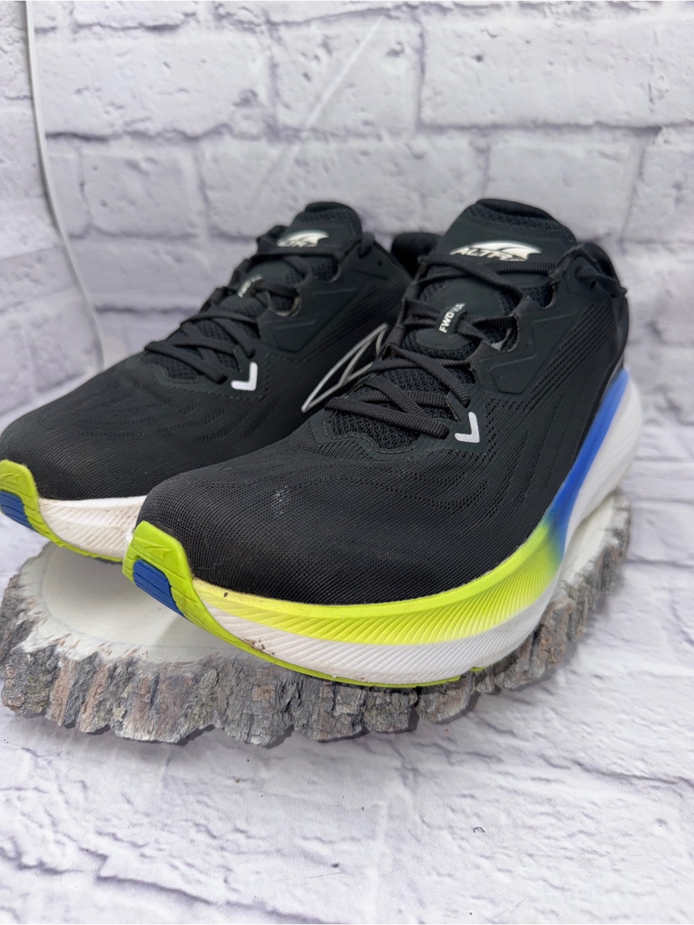 Altra FWD VIA Mens Size 12 Black Running Shoes Max Cushion